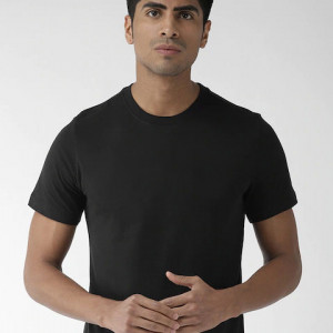 Men Black White Printed Standard Fit Pure Cotton T-shirt